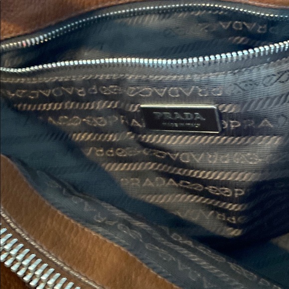 Brown leather authentic Prada satchel - Picture 5 of 6